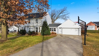 752 2nd St N, Brownton, MN 55312