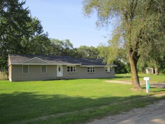 2234 Beverly Ct, Benton Harbor, MI 49022