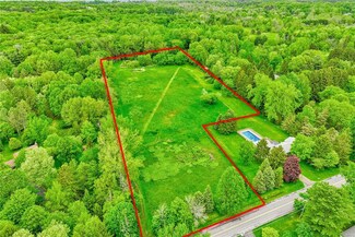 000 Shoemaker Rd, Webster, NY 14580
