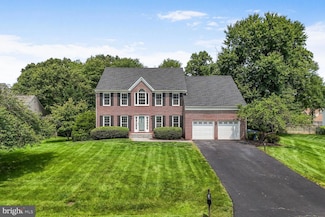 1176 Bandy Run Rd, Herndon, VA 20170