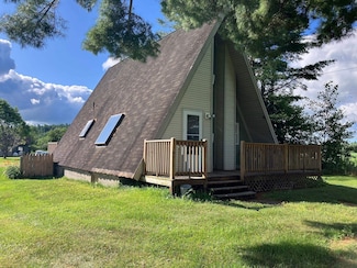 7047 Vt Route 100, Troy, VT 05868
