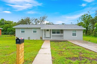 927 Griffin Rd, Frostproof, FL 33843
