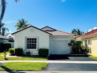 886 SW 180th Terrace, Pembroke Pines, FL 33029