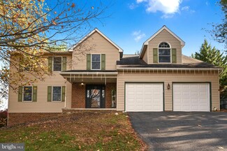 1027 Keystone Dr, Lancaster, PA 17603