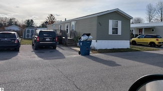 868 Shady Ln, Traverse City, MI 49686