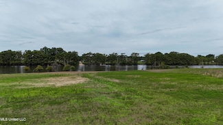 002 Deerfield Rd, Yazoo City, MS 39194