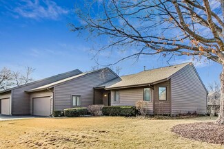 1611 Shoreline Dr Unit 2, Saint Charles, IL 60174
