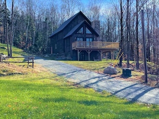 24 Calhoun St, Washington Depot, CT 06794