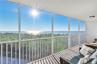 5 Bluebill Ave Unit 701, Naples, FL 34108