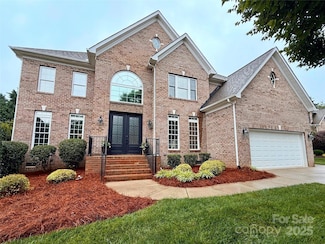 8921 Whittingham Dr, Waxhaw, NC 28173