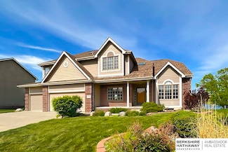 5004 Westlake Cir, Papillion, NE 68133