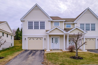 29 Smith Farm Ln Unit 4, Portland, ME 04103