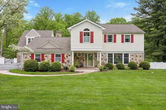 305 Ponds Edge Rd, West Chester, PA 19382