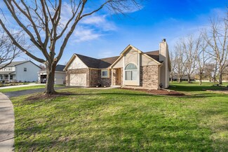 1135 Newcastle Ln, Aurora, IL 60506