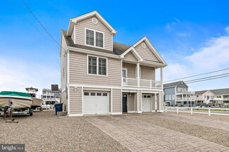 102 E Hudson Dr, Little Egg Harbor Township, NJ 08087