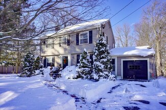 32 Williams Rd, Lexington, MA 02420