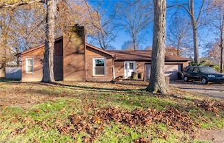 928 Hazelwood Park, Clarksville, IN 47129