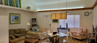 826 Wiggins Pass Rd Unit 316, Naples, FL 34110
