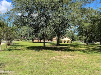 19452 Bell Ln, Saucier, MS 39574