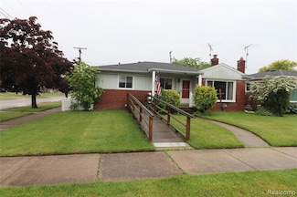 19396 Wilfred St, Roseville, MI 48066