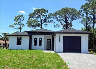 512 Genesee Ave S, Lehigh Acres, FL 33974
