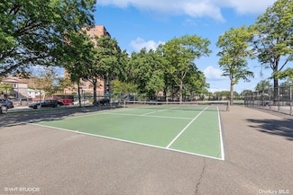 61-20 Grand Central Pkwy Unit B204, Forest Hills, NY 11375