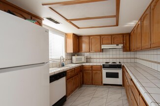 3434 Olive St, Selma, CA 93662