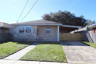 7916 Unity Dr, New Orleans, LA 70128