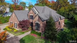 5 Downey Ln, Saint Louis, MO 63132