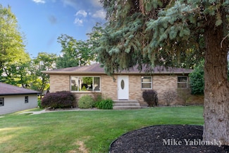1766 Glenvale Dr SW, Wyoming, MI 49519