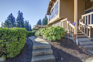 1417 185th Ave NE, Bellevue, WA 98008
