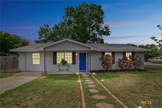 801 E Johnson St, Burnet, TX 78611