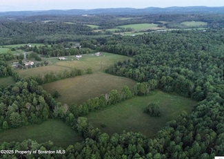 24 Duda Cir, Benton Township, PA 18446
