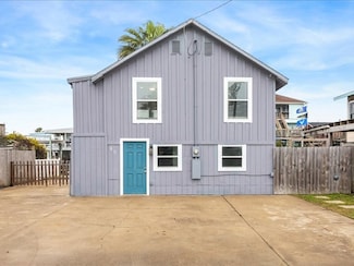 85 Bayou Vista Dr Unit A, Hitchcock, TX 77563