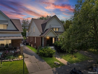 5856 Barrett St, Detroit, MI 48213