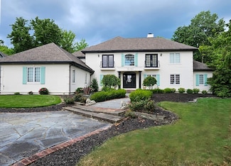 315 Glengarry Dr, Aurora, OH 44202