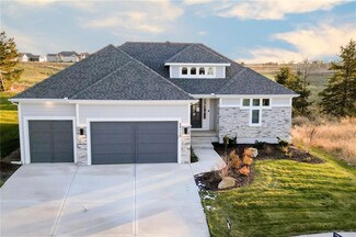 22113 W 80th Terrace, Lenexa, KS 66220