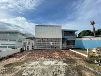 J-4 1 ST Los Frailes, Guaynabo, PR 00968