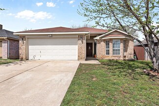 2332 Corral Dr, Fort Worth, TX 76133