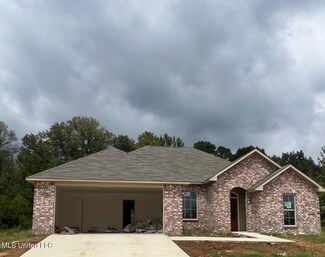 332 Brannan Ave, Byram, MS 39272