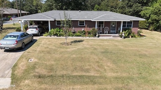 703 S Weeks St, Bonifay, FL 32425