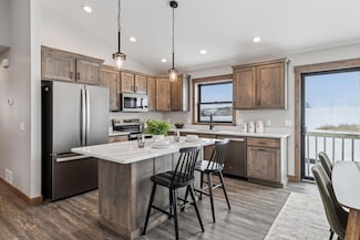 440 Coyote Way, New Richmond, WI 54017
