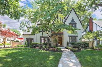 1215 W 61st Terrace, Kansas City, MO 64113