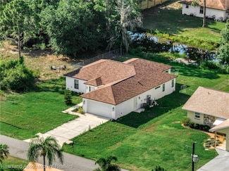 111 Blue Moon Ave, Lake Placid, FL 33852