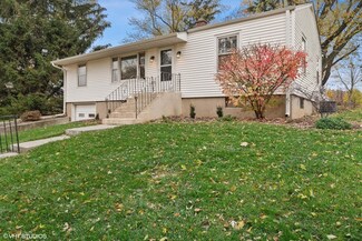 1203 Goodview Ave, Johnsburg, IL 60051