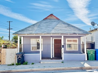 406 5th St, Taft, CA 93268