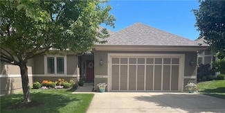 24570 W 110th St, Olathe, KS 66061