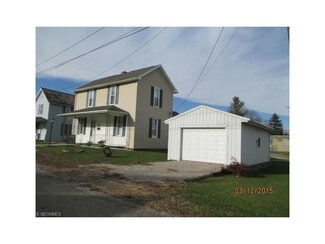 129 Moore St, Crooksville, OH 43731
