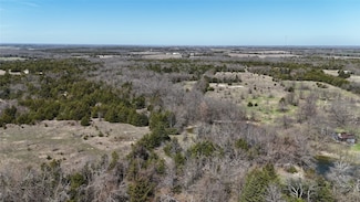 725 County Road 2997, Windom, TX 75492