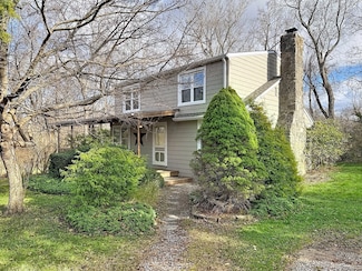 198 Forest Rd, Coventry, CT 06238